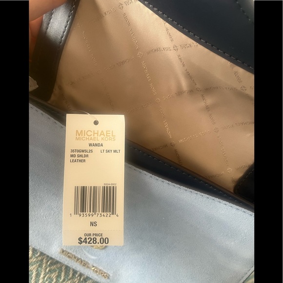 Michael Kors Cross Body (Blue) w/Gold Hardware. - Picture 8 of 9